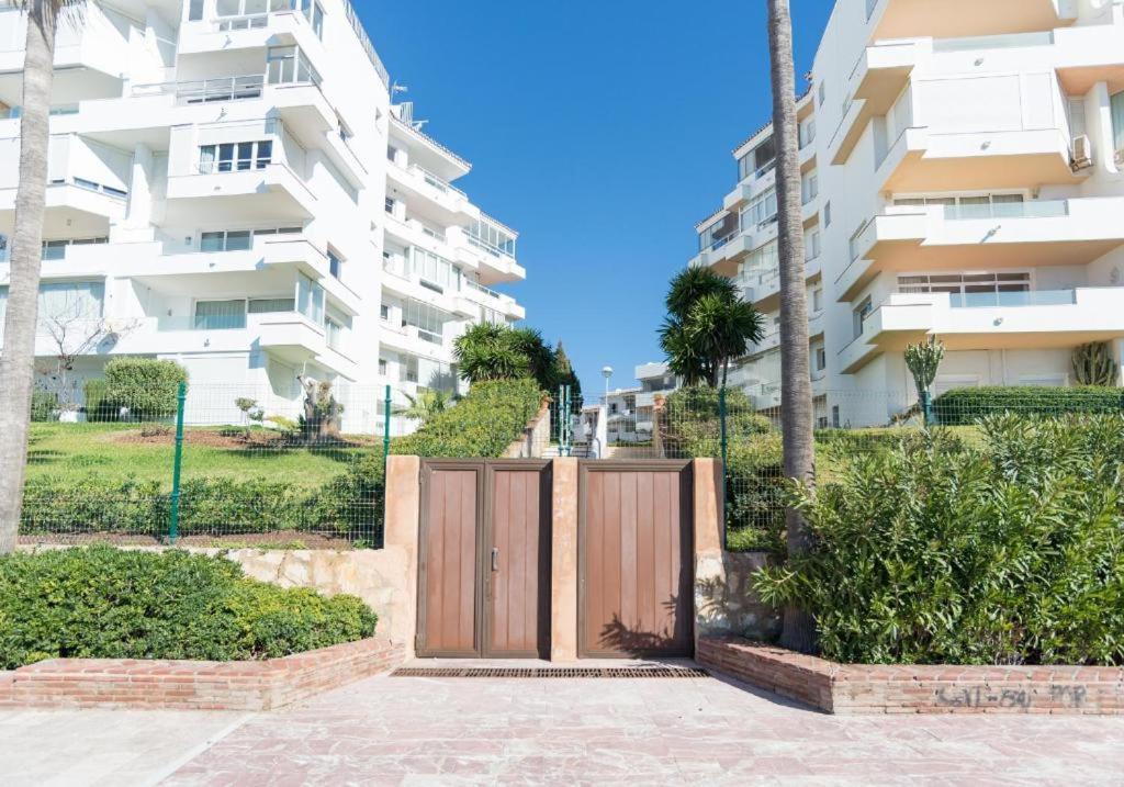 Ferienwohnung In Front Of Sea & Center Marbella Exterior foto