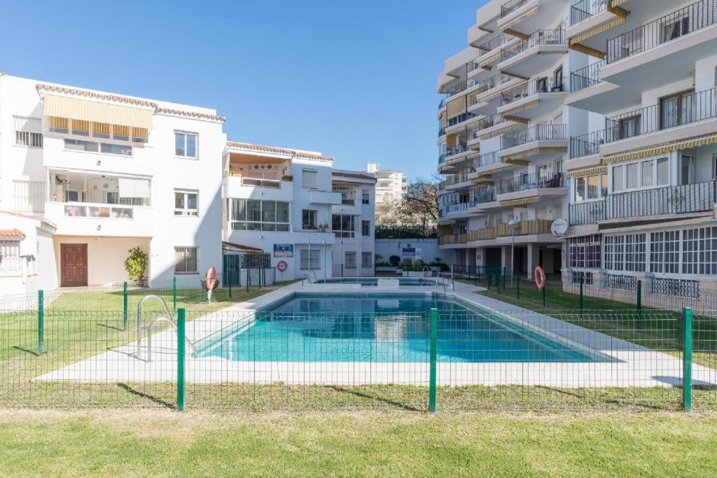 Ferienwohnung In Front Of Sea & Center Marbella Exterior foto