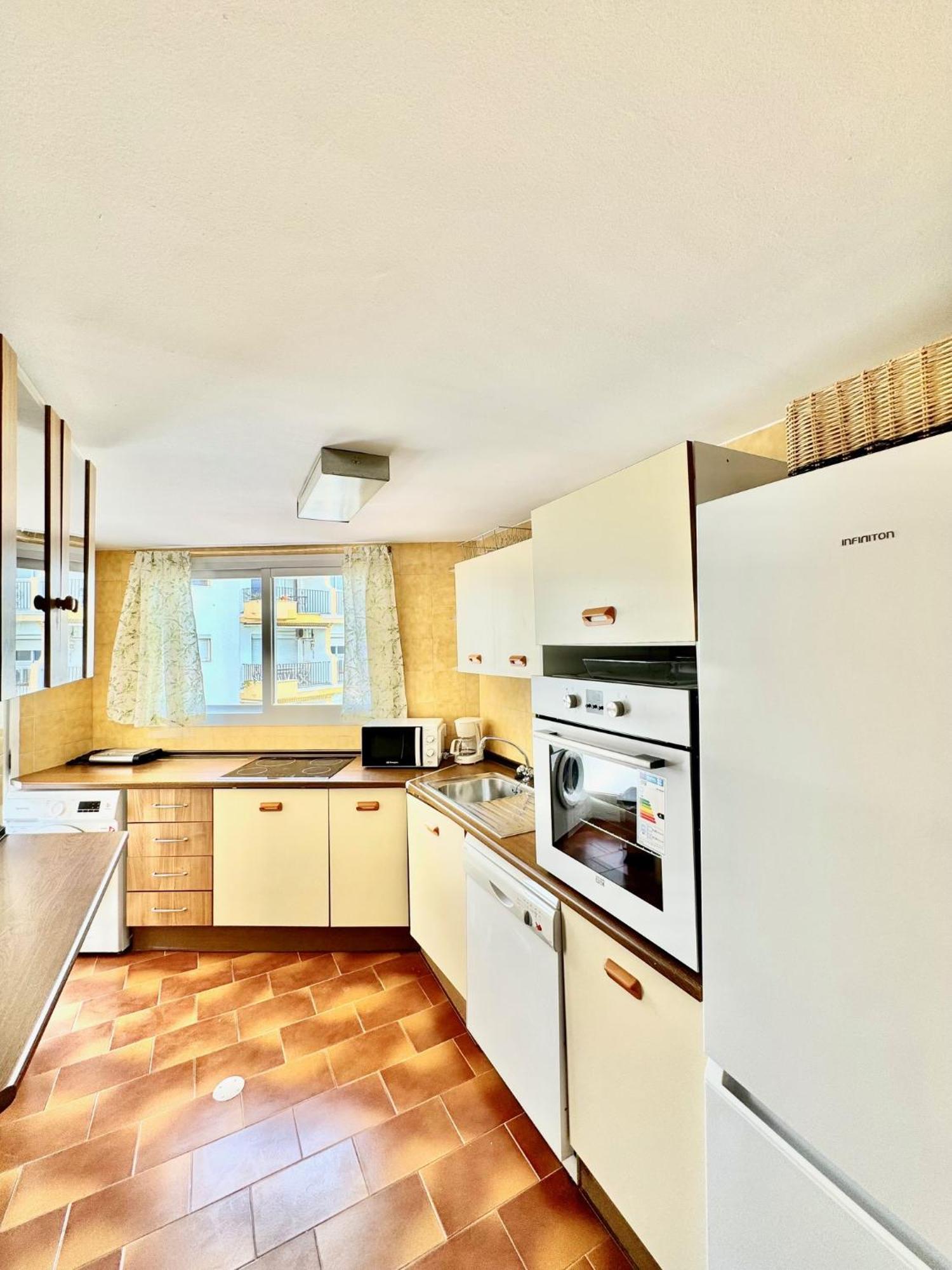 Ferienwohnung In Front Of Sea & Center Marbella Exterior foto